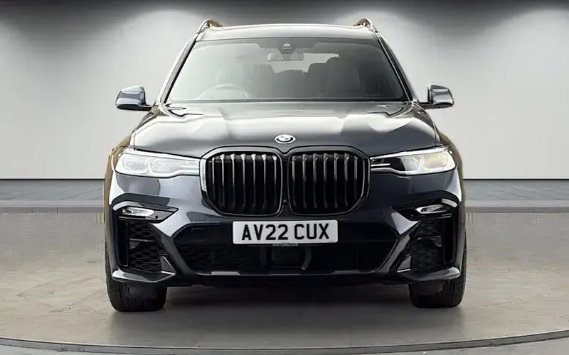 Usado BMW X7 Comfort Edition 530 CV (389 kW) 2022 Gris SUV