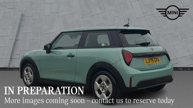 Used Mini Cooper Hatch 113 kW (154 HP) 2025 Green Hatchback