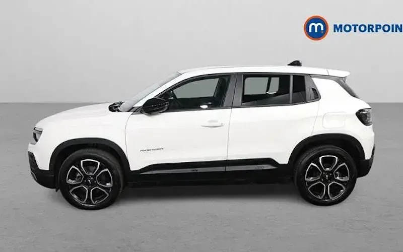Begagnad Jeep Avenger Summit 114 kW (156 HK) 2024 SUV