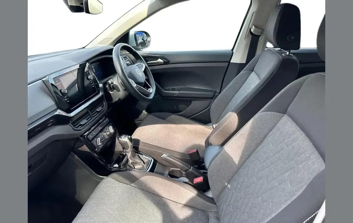 Usado VW T-Cross Match 115 HP (84 kW) 2025 Prateado SUV