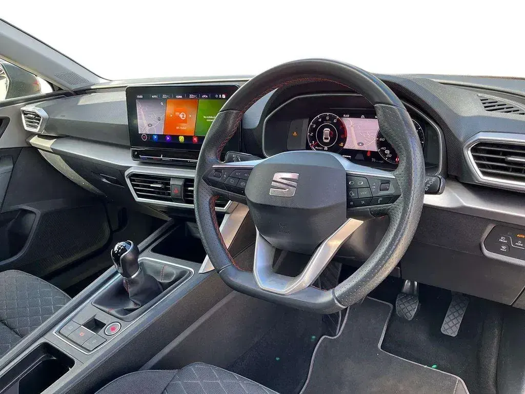 Usata Seat Leon FR 128 CV (94 kW) 2023 Nero Station wagon