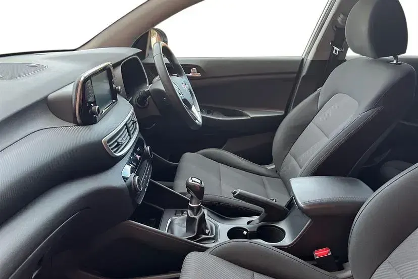 Used Hyundai Tucson 132 HP (97 kW) 2018 Polar white SUV