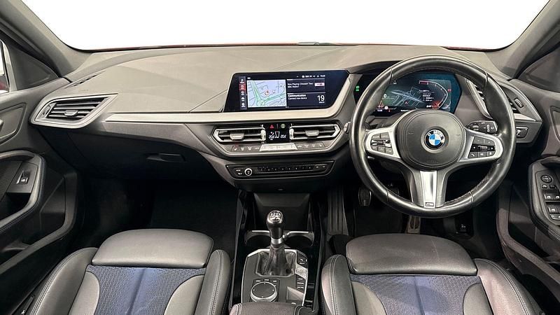 Used BMW 118 M Sport 134 HP (98 kW) 2023 Red Hatchback