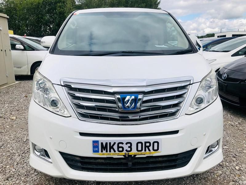 Usado Toyota Alphard 2025 Branco Monovolume