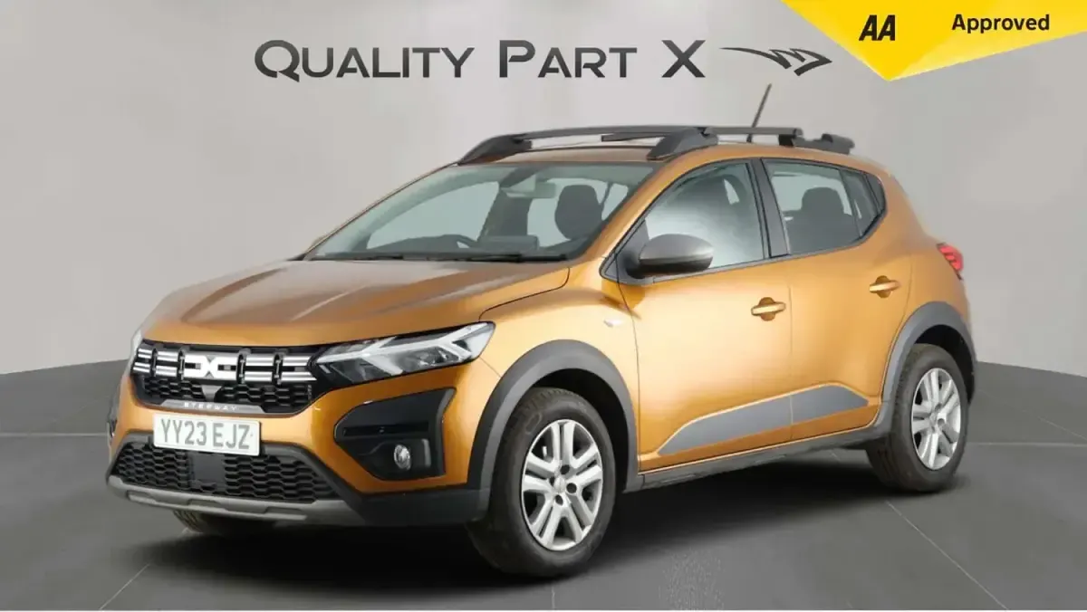 Used Dacia Sandero Expression 100 HP (73 kW) 2023 Orange Hatchback