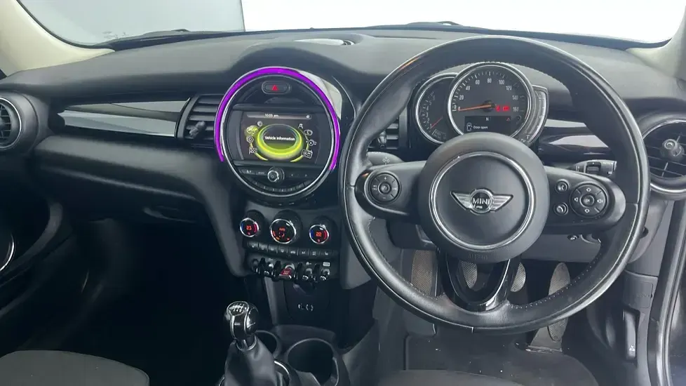 Usado Mini Cooper S Hatch 189 CV (139 kW) 2018 Negro Utilitario