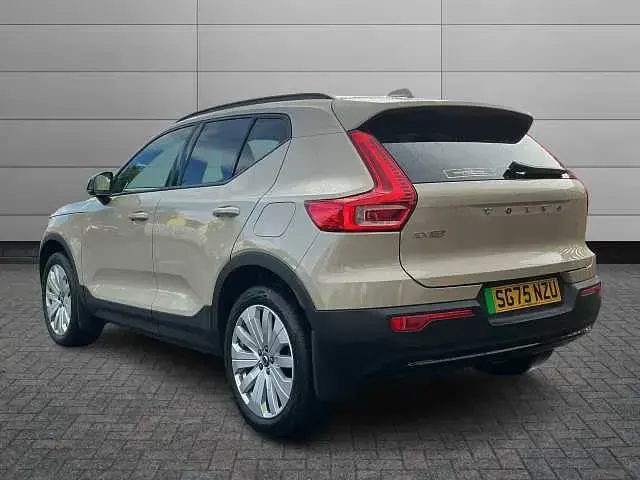 Used Volvo EX40 Core 182 kW (248 HP) 2025 SUV