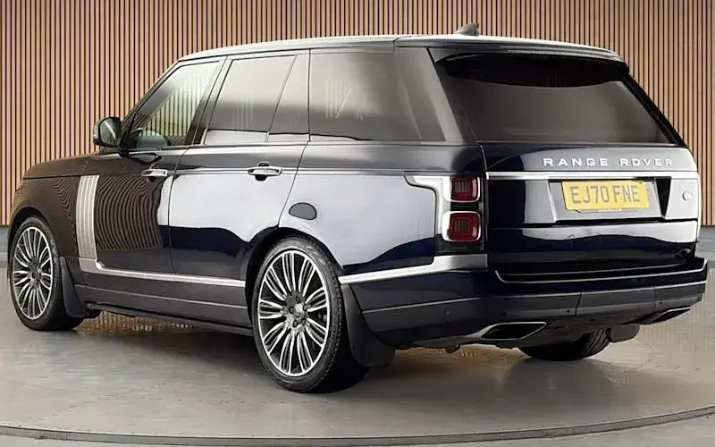 Used Land Rover Range Rover Autobiography 350 HP (257 kW) 2020 Portofino blue SUV