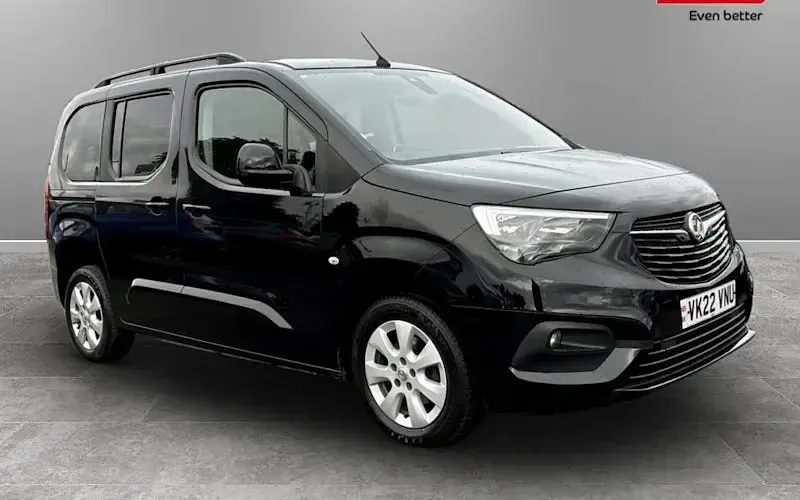 Used Vauxhall Combo S 102 HP (75 kW) 2022 MPV