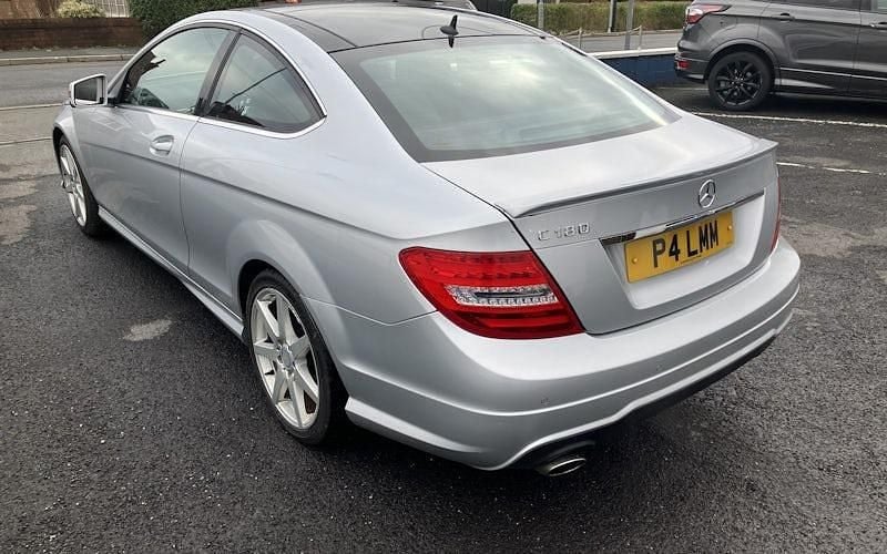 Used Mercedes C180 Sport Edition 156 HP (114 kW) 2014 Silver Coupe