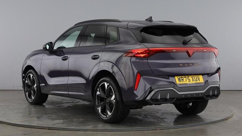 Used Cupra Terramar 150 HP (110 kW) 2025 Mauve/purple SUV