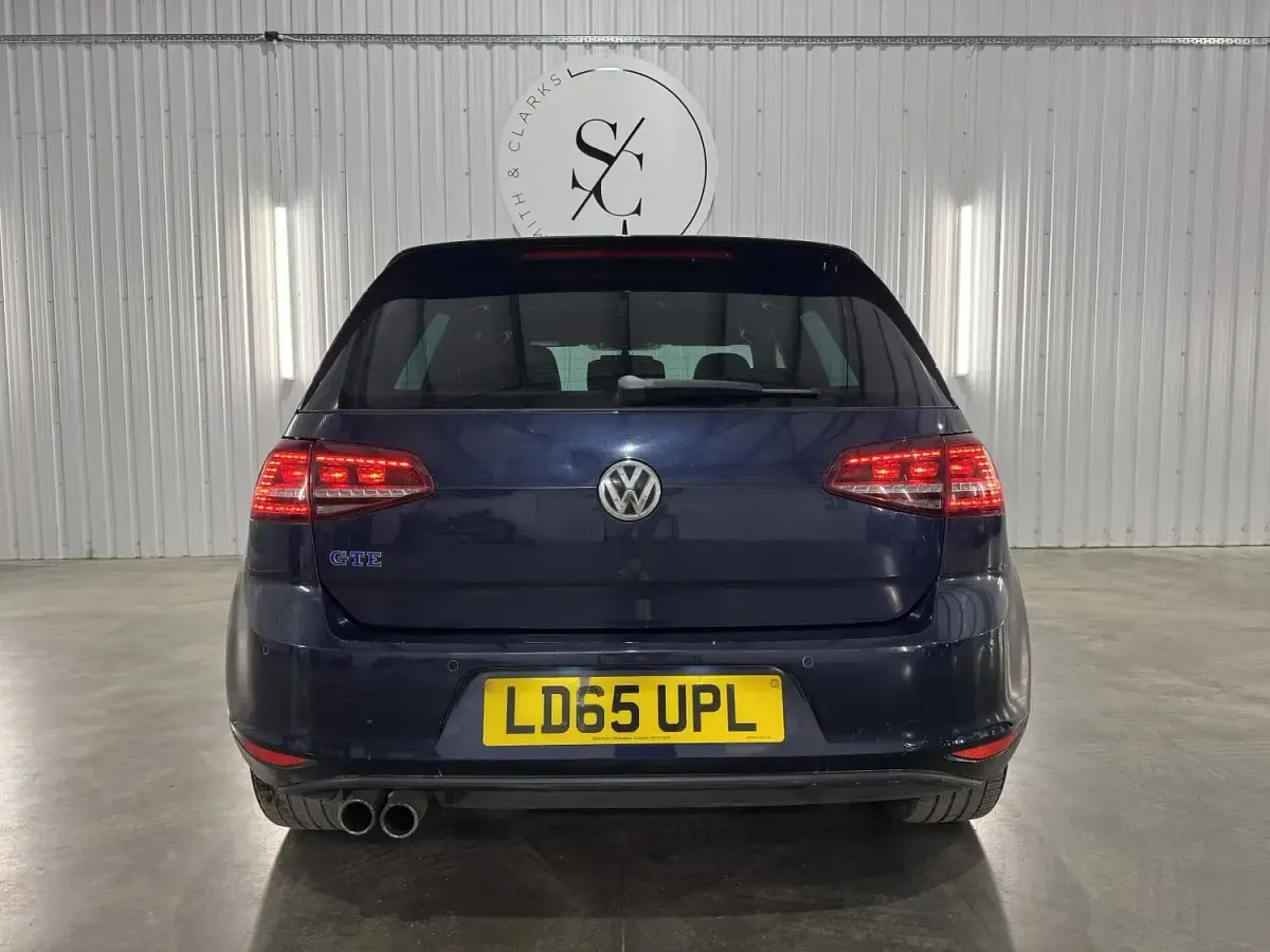 Used VW Golf VII GTE 204 HP (150 kW) 2015 Blue Hatchback