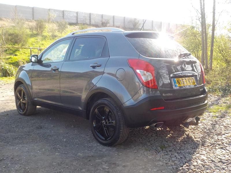 Used Ssangyong (KGM) Korando 178 HP (130 kW) 2017 Grey Estate