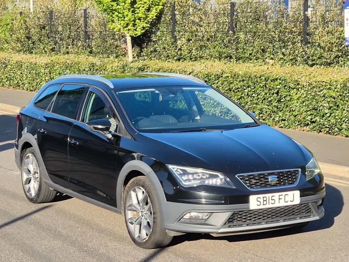 Second-hand Seat Leon SE Technology 184 CP (135 kW) 2015 Negru Break