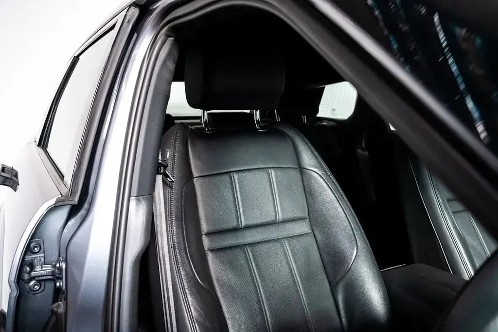 Używany Land Rover Range Rover evoque R-Dynamic 309 KM (227 kW) 2022 Szary SUV