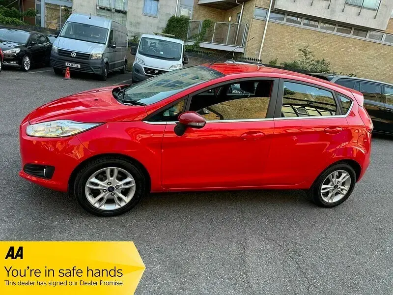 Used Ford Fiesta Zetec 2017 Red Hatchback