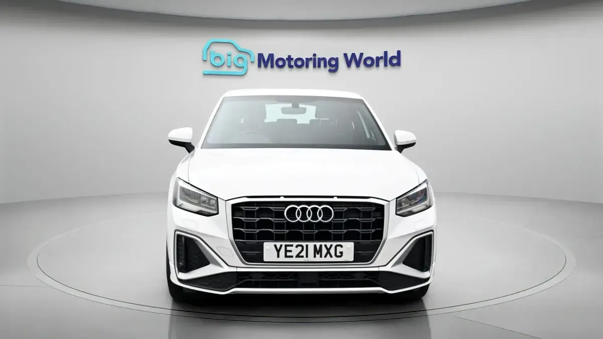 Used Audi Q2 S-Line 110 HP (80 kW) 2021 White SUV