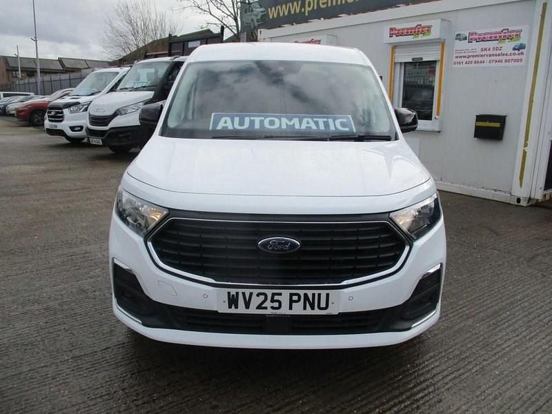Used Ford Transit Connect Limited 122 HP (89 kW) 2025 White MPV