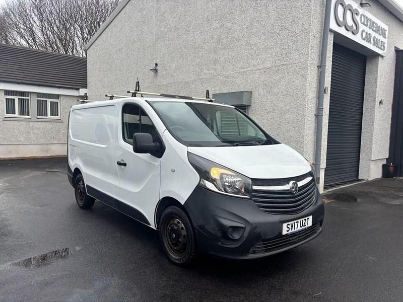 Used Vauxhall Vivaro 95 HP (69 kW) 2017 White MPV