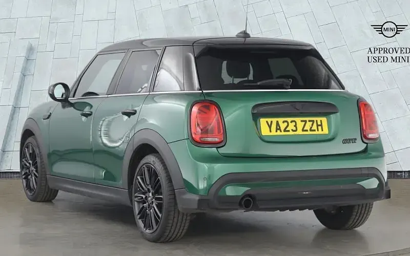 Used Mini Cooper Exclusive 136 HP (100 kW) 2022 Green Hatchback