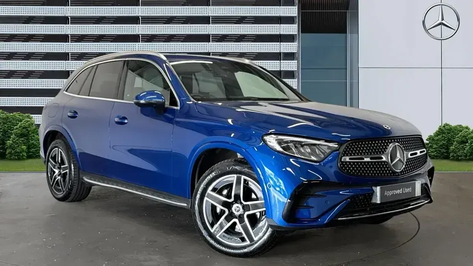 Usado Mercedes GLC300e AMG line 313 CV (230 kW) 2025 Familiar