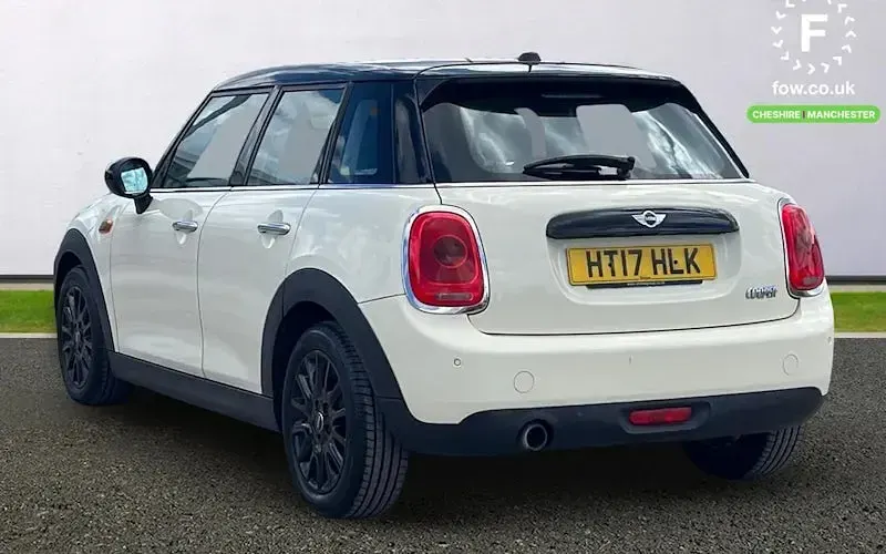Used Mini Cooper Pepper 136 HP (100 kW) 2017 White Hatchback