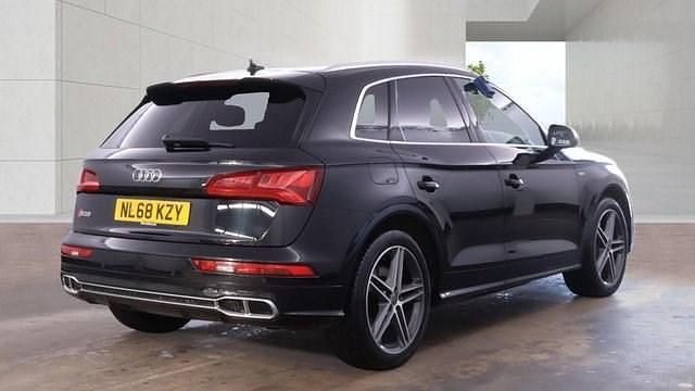 Begagnad Audi SQ5 Design 354 HK (260 kW) 2018 Svart SUV