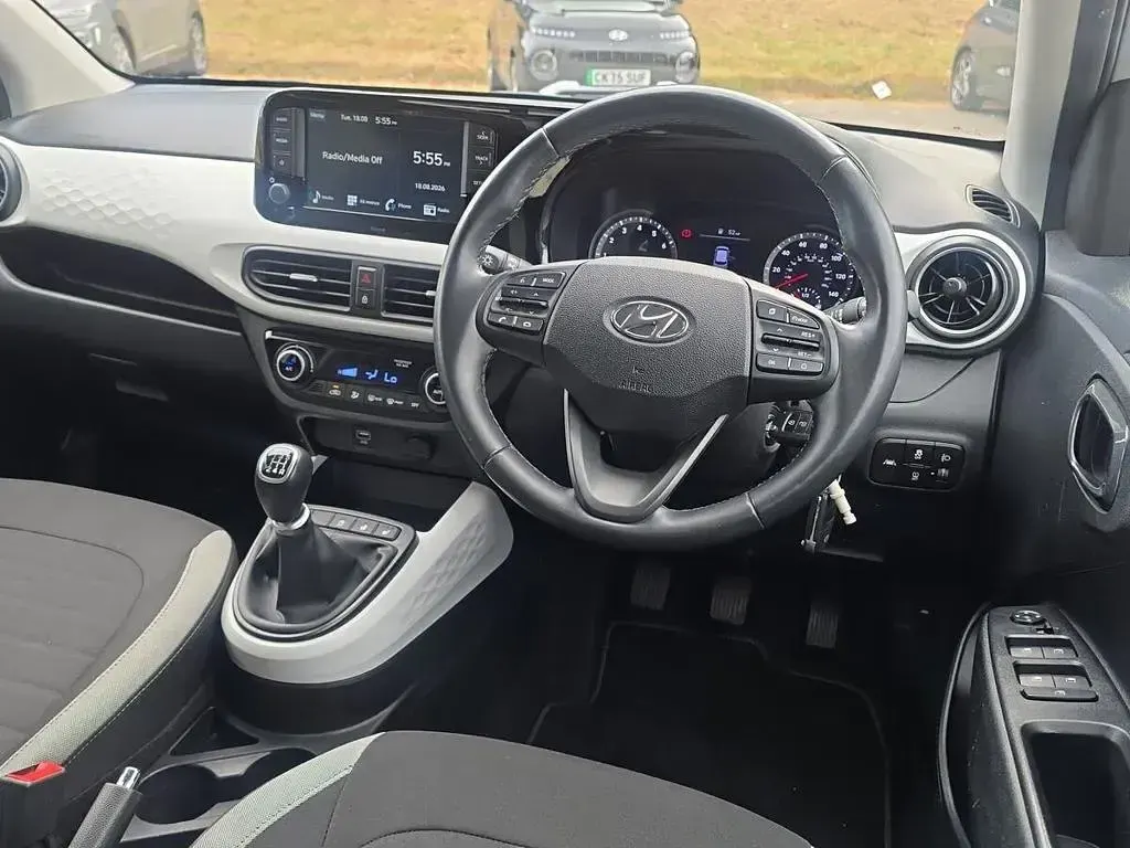Used Hyundai i10 Premium 84 HP (61 kW) 2022 Grey Hatchback