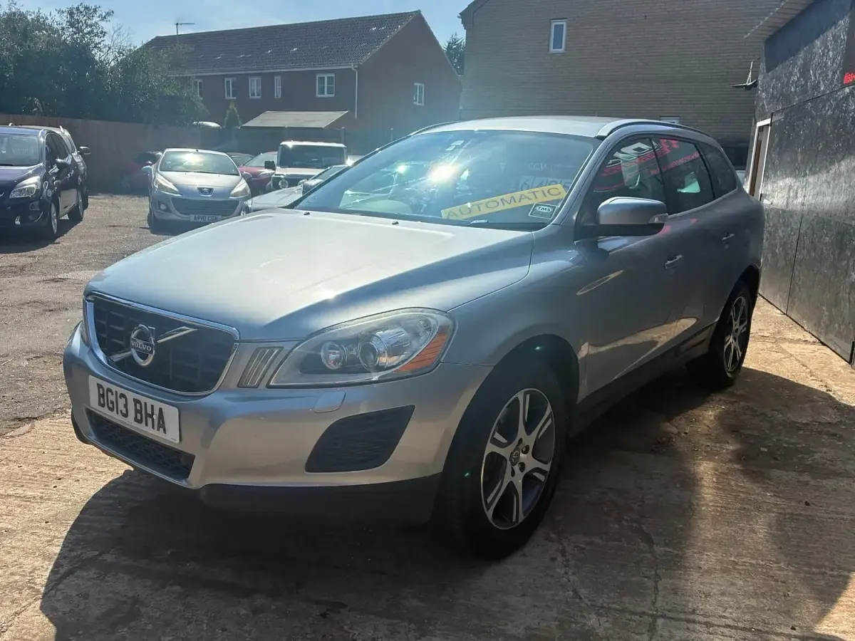 Used Volvo XC60 SE Lux 215 HP (158 kW) 2013 Silver SUV