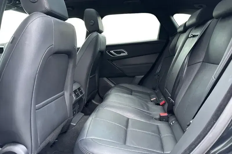 Used Land Rover Range Rover Velar SE Dynamic 201 HP (147 kW) 2025 Black SUV