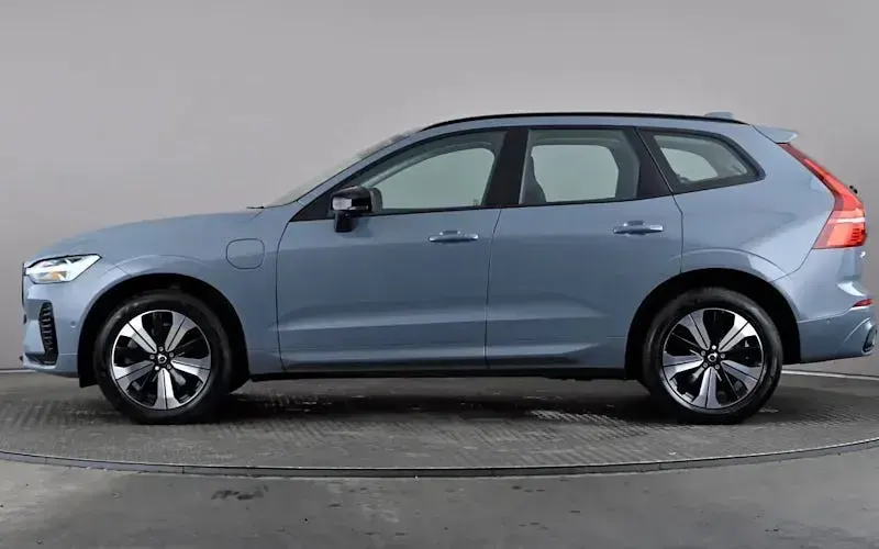 Used Volvo XC60 Plus 349 HP (256 kW) 2023 Grey SUV