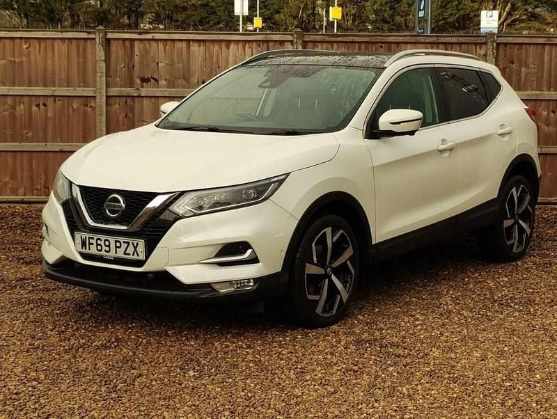 White Used 2019 Nissan Qashqai S SUV | £9,000 (Good price) - Image 1/4