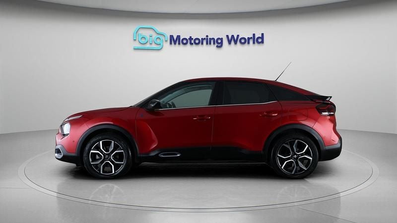 Used Citroën e-C4 Shine 100 kW (136 HP) 2023 Red Hatchback