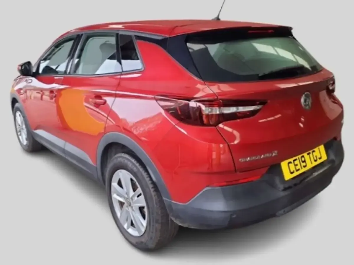 Second-hand Vauxhall Grandland X S 130 CP (95 kW) 2019 Roșu SUV