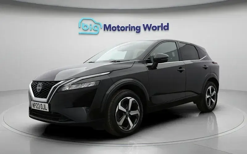 Used Nissan Qashqai N-Connecta 140 HP (102 kW) 2023 Black SUV