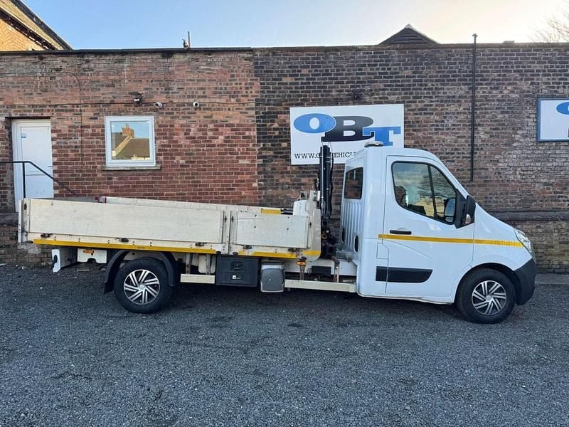 Used Vauxhall Movano 130 HP (95 kW) 2018 White MPV