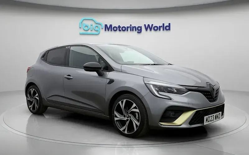 Used Renault Clio Engineered 145 HP (106 kW) 2023 Grey Hatchback