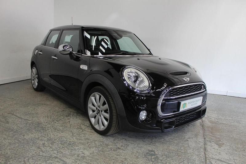 Usado Mini Cooper S Hatch 192 HP (141 kW) 2016 Preto Citadino