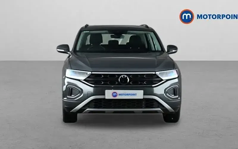 Used VW T-Roc Life 110 HP (80 kW) 2024 SUV