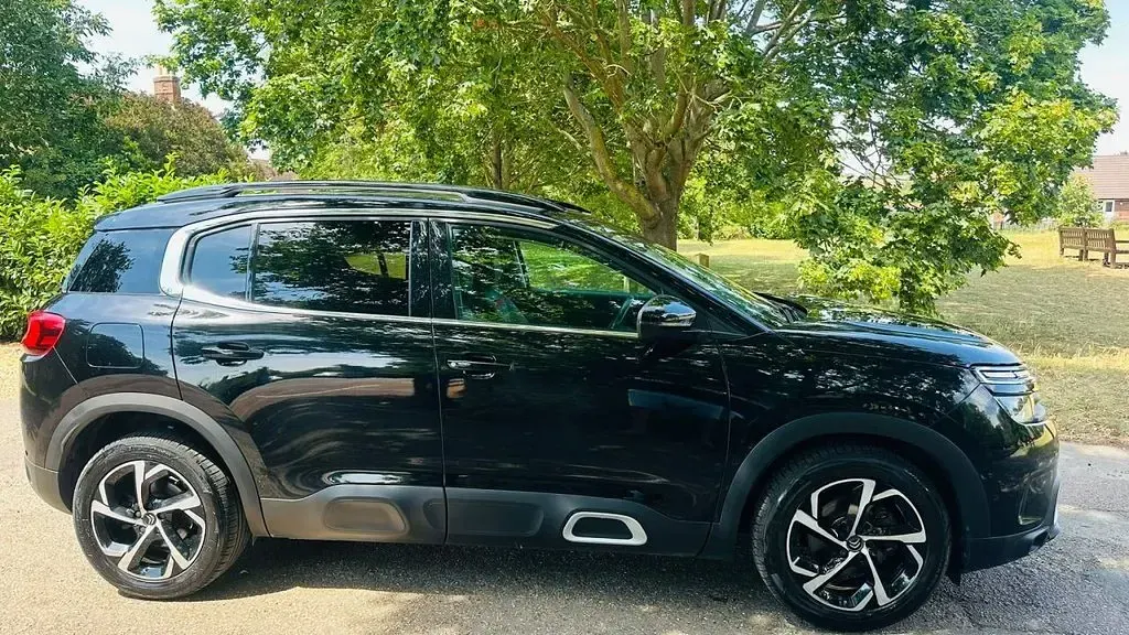 Used Citroën C5 Flair 130 HP (95 kW) 2020 Black Hatchback