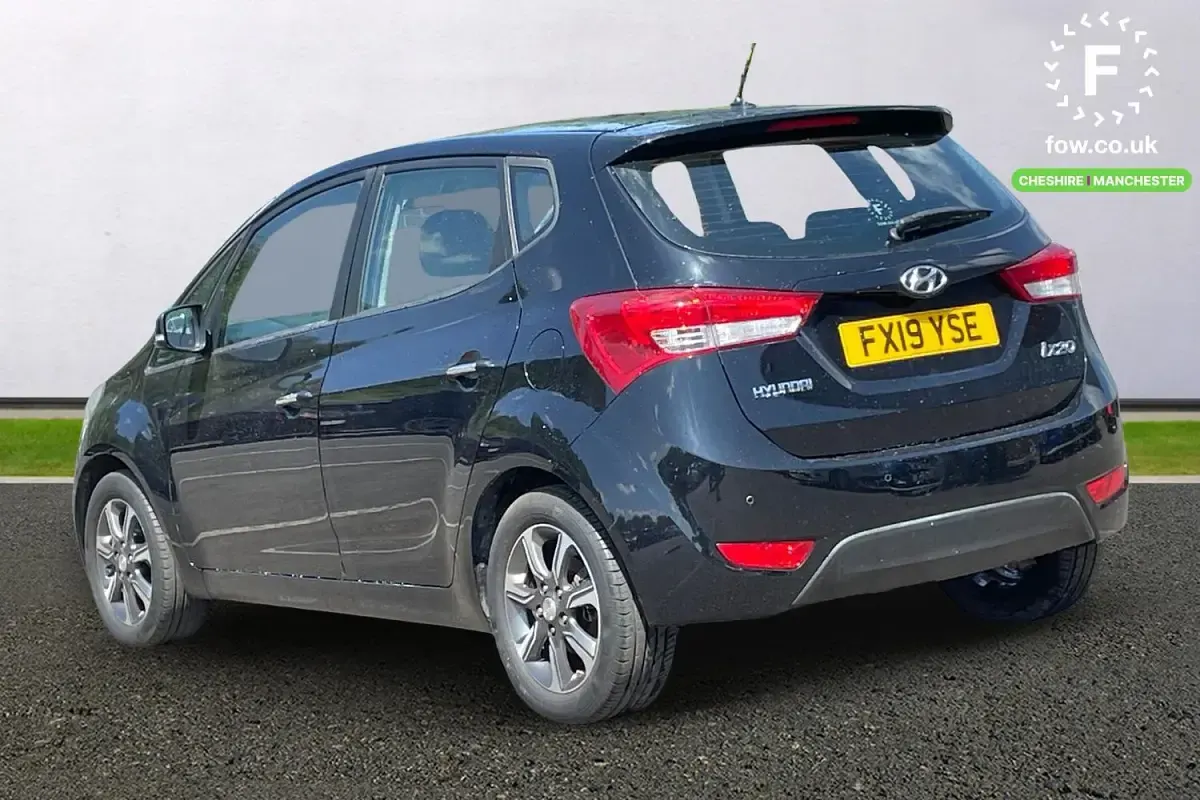 Used Hyundai i20 SE 125 HP (91 kW) 2019 Black Hatchback