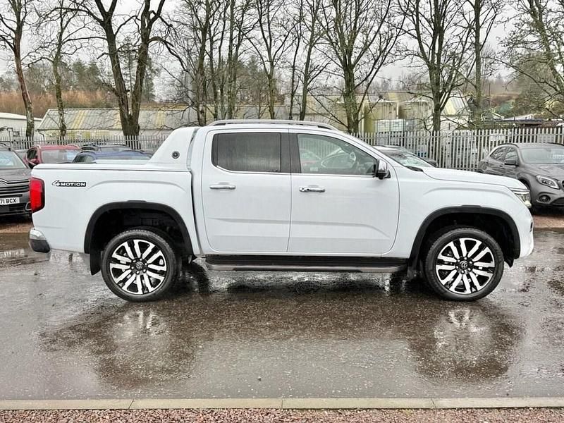 Used VW Amarok Aventura 240 HP (176 kW) 2024 White Pickup