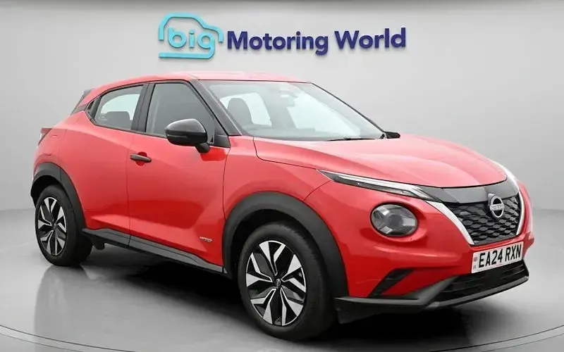 Używany Nissan Juke Acenta Premium 143 KM (105 kW) 2024 SUV