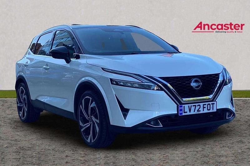 White Used 2022 Nissan Qashqai Tekna+ SUV | £25,475 (Expensive) - Image 1/4