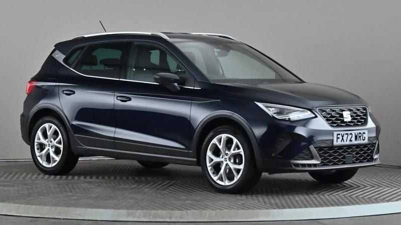 Blue Used 2022 Seat Arona FR SUV | £12,498 (Fair price) - Image 1/4