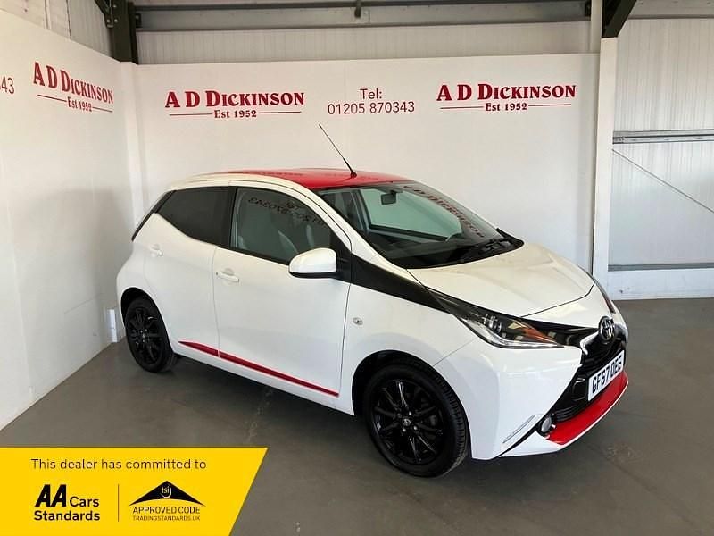 White Used 2017 Toyota Aygo x-press Hatchback | £6,995 (Fair price) - Image 1/4