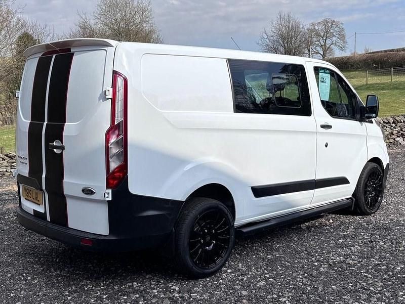 Used Ford Transit Custom 105 HP (77 kW) 2019 White Van