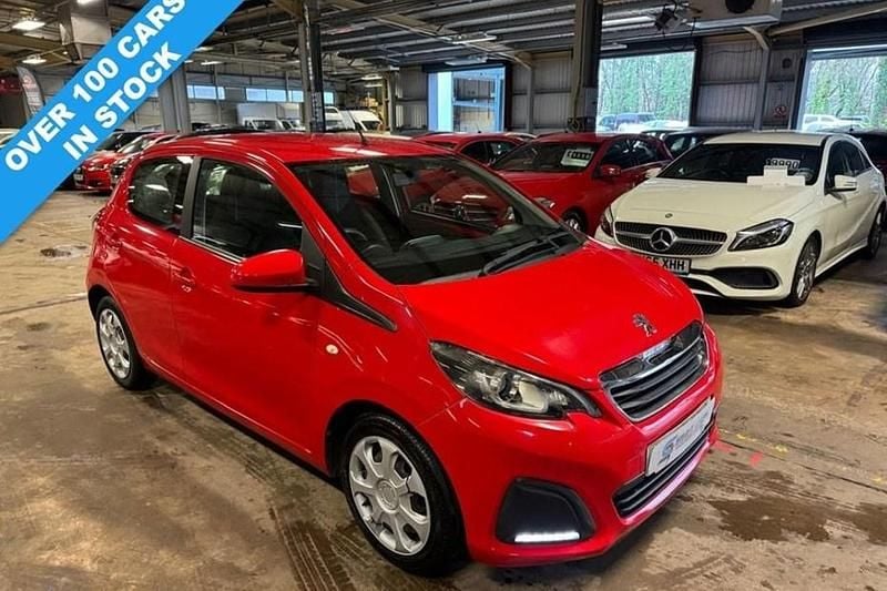 Used Peugeot 108 Active 68 HP (50 kW) 2017 Red Hatchback
