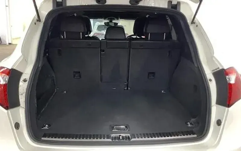 Used Porsche Cayenne 245 HP (180 kW) 2011 White SUV