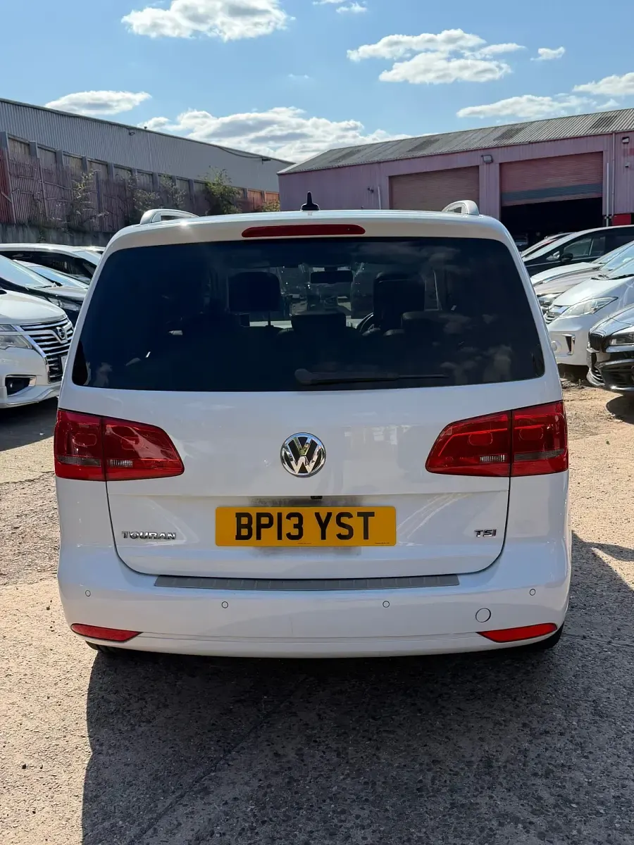 Used VW Touran 2013 White MPV